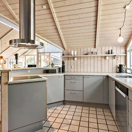 Casa de Férias Baekholmen Ix